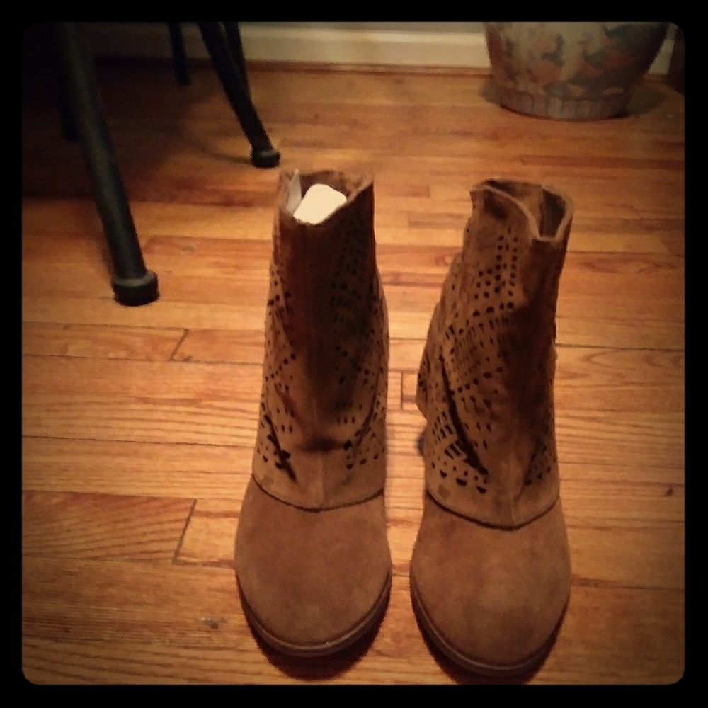 Naughty Monkey "Lyrics" Brown Suede Bottie